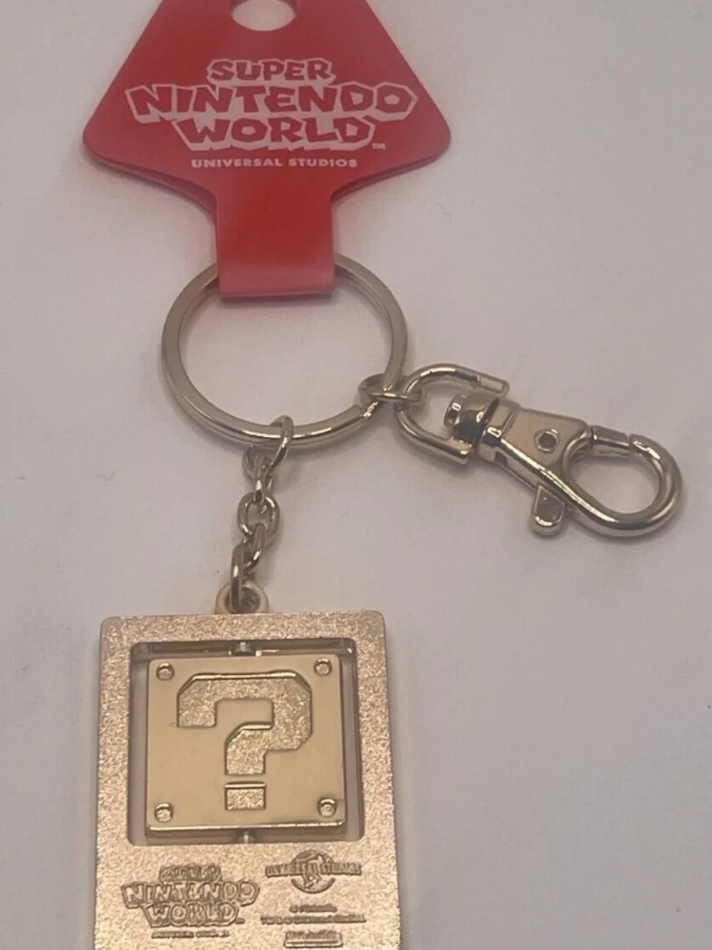 Universal Studios Hollywood Super Nintendo World Mario Spinning Keychain